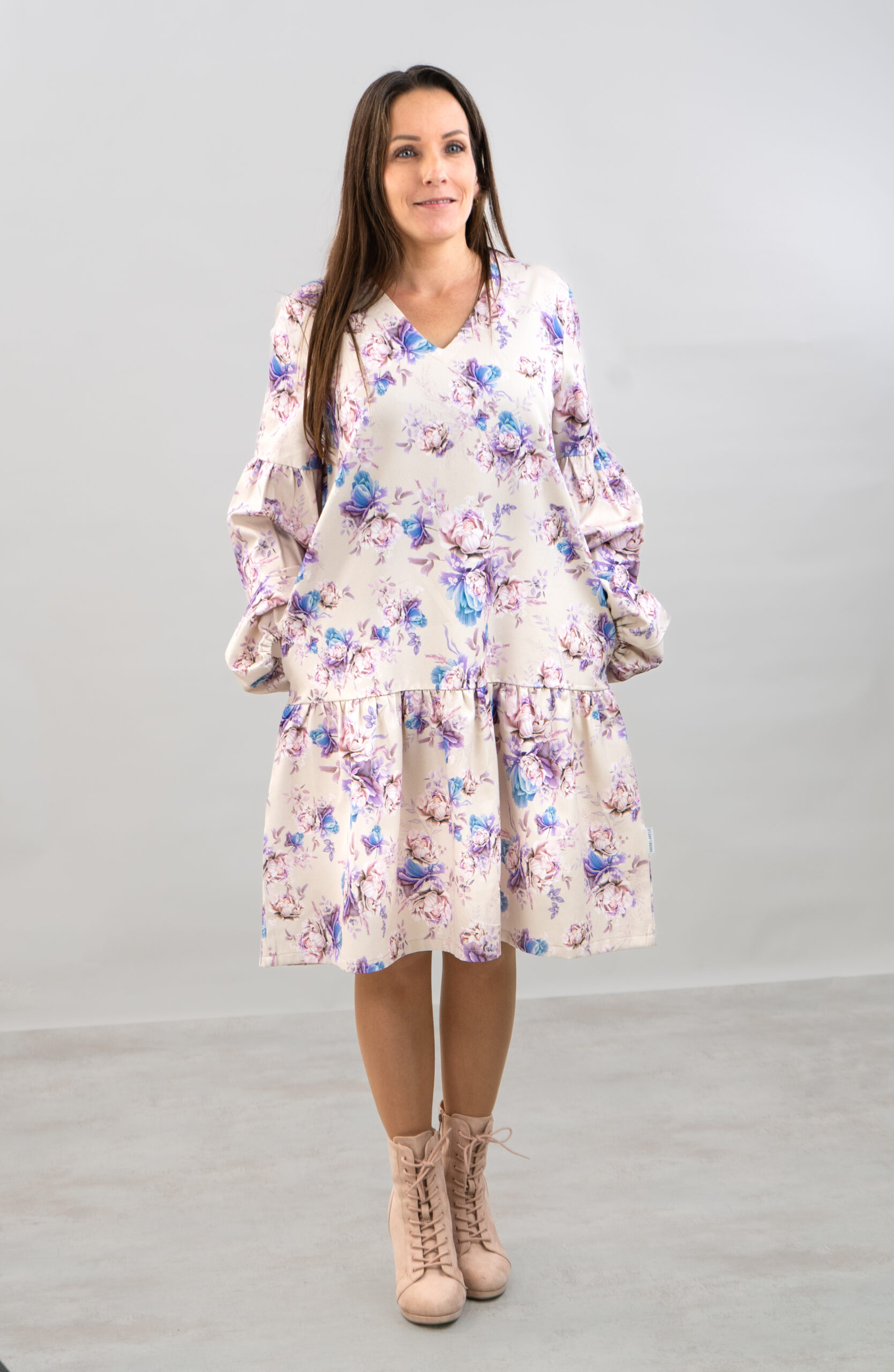 Puhvihihainen mekko, Moonlit