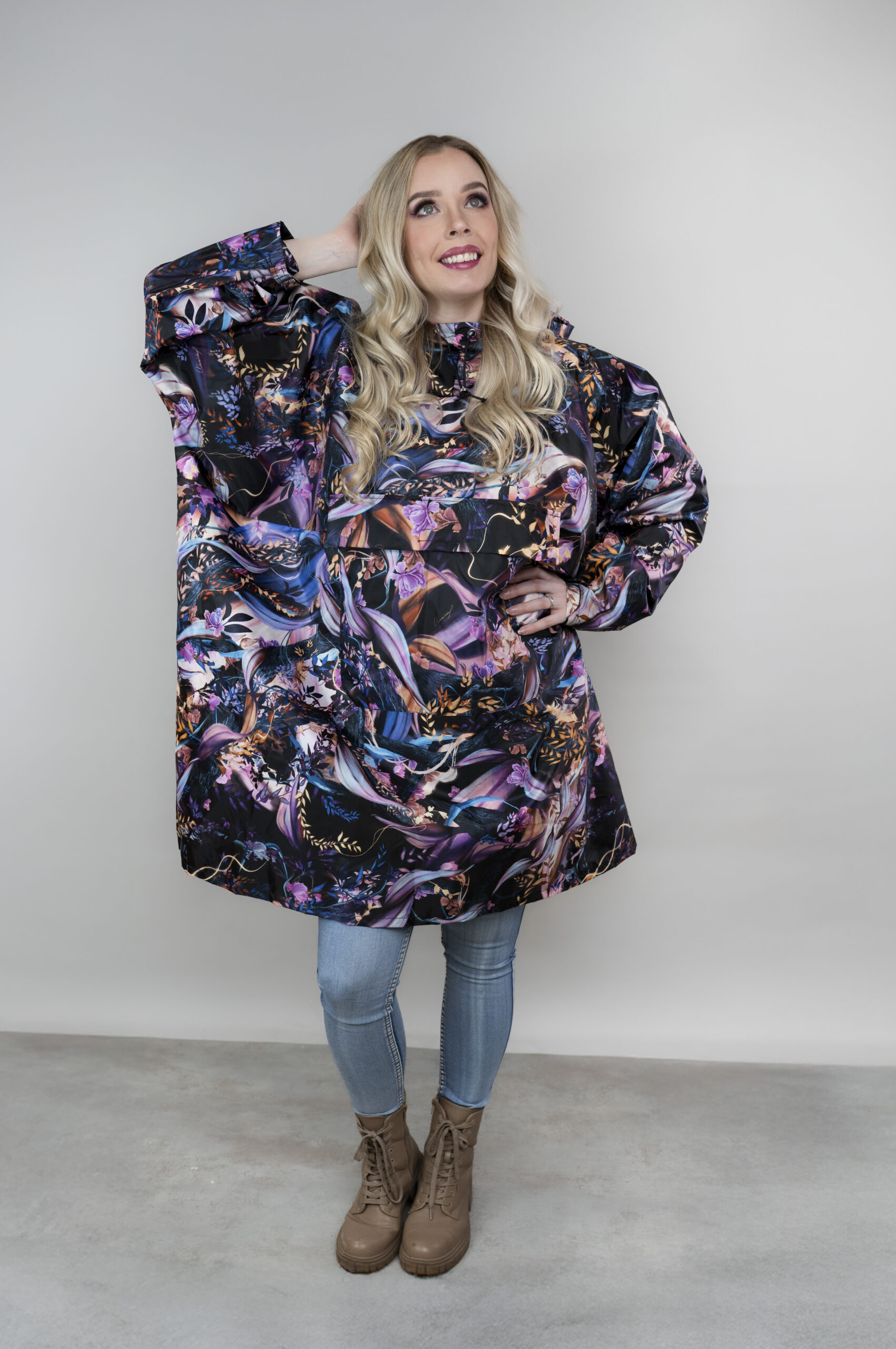 Sadeponcho, Windflower